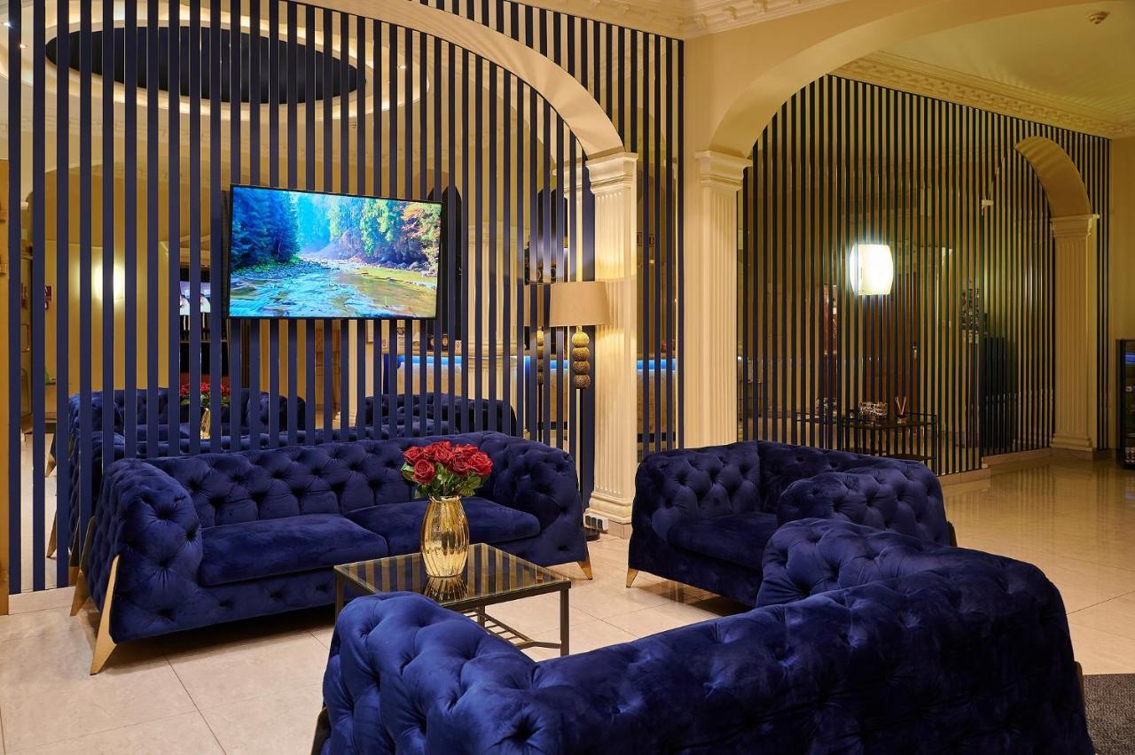 Hotel Royal グリヴィツェ エクステリア 写真