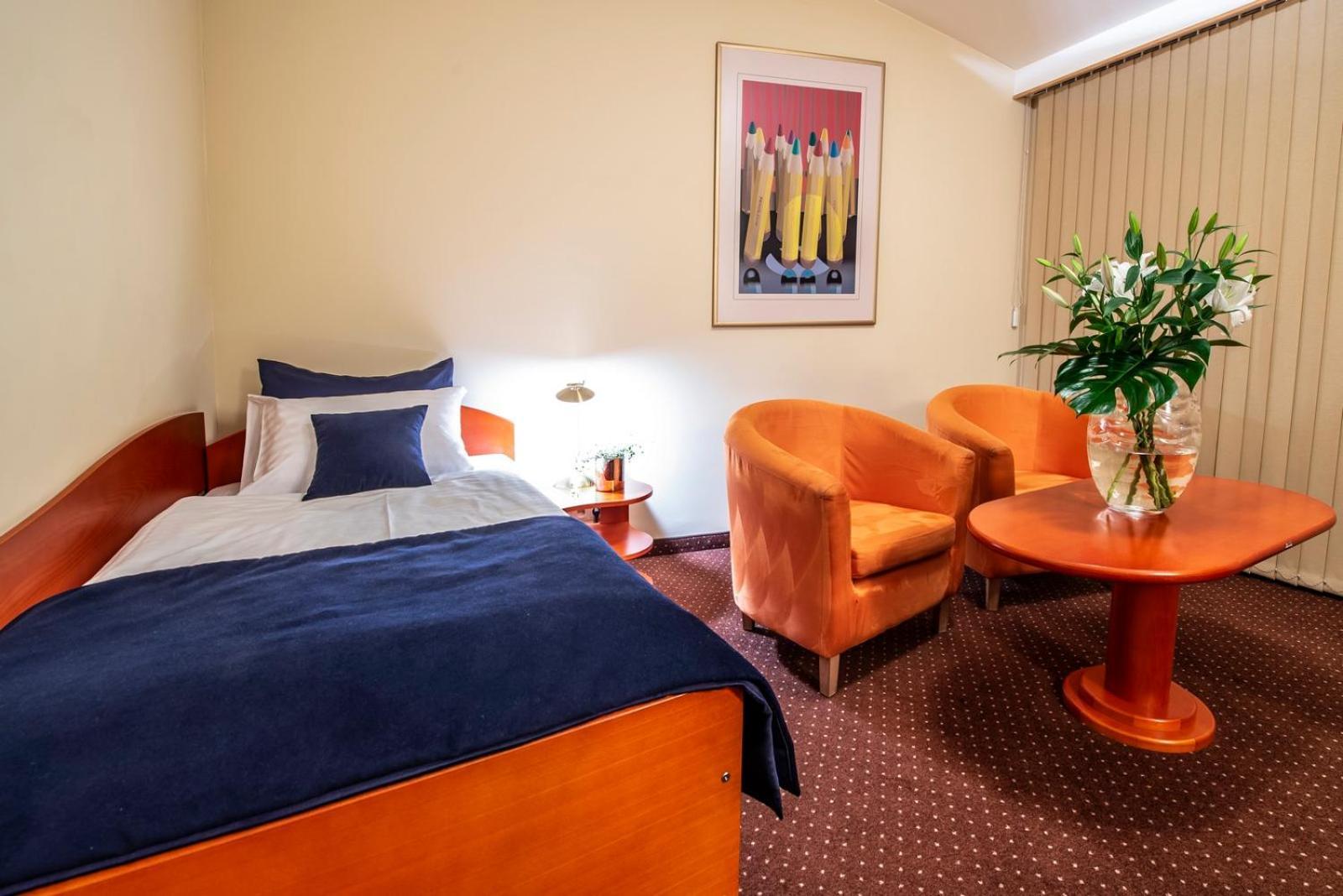 Hotel Royal グリヴィツェ エクステリア 写真